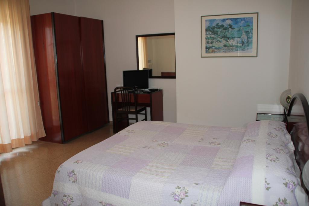 Nuovo Hotel San Martino Snc Казалекио ди Рено Стая снимка