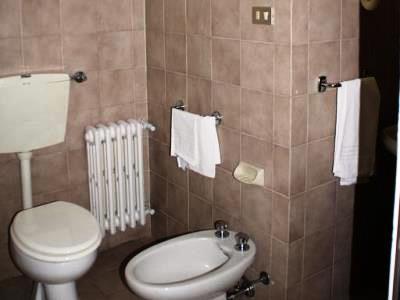 Nuovo Hotel San Martino Snc Казалекио ди Рено Екстериор снимка